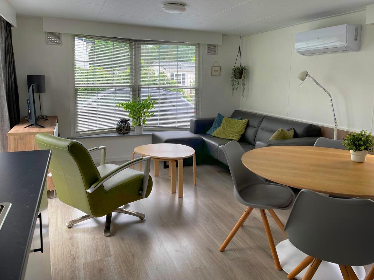 אויסטרוויק Chalet Natuurrijk מראה חיצוני תמונה